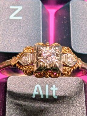 Vintage 1930s Art Deco 18K Yellow & White Gold Diamond Filigree Ring Size 8.5